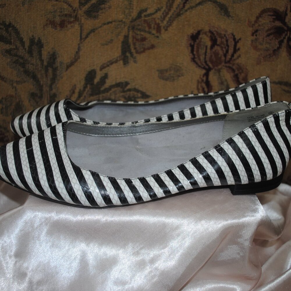 Flat Shoes - image 3